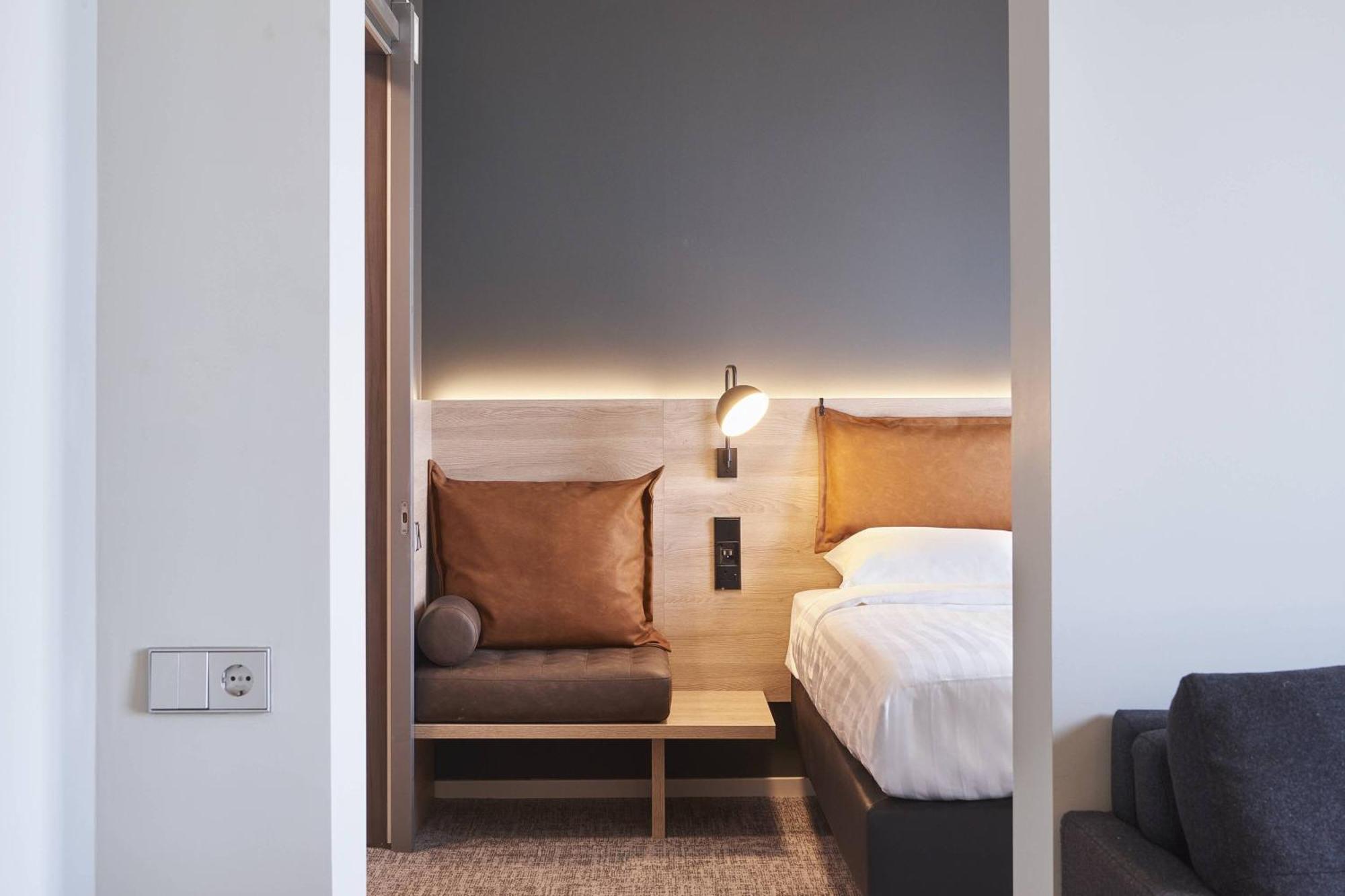 Moxy Birmingham NEC Hotel Bickenhill Ngoại thất bức ảnh