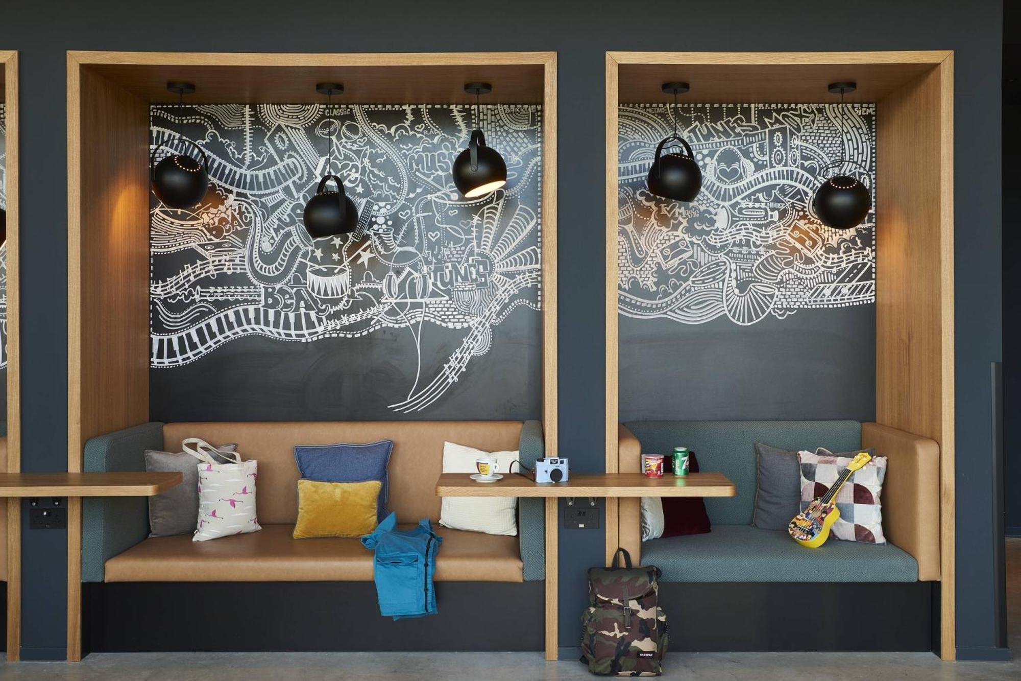 Moxy Birmingham NEC Hotel Bickenhill Ngoại thất bức ảnh